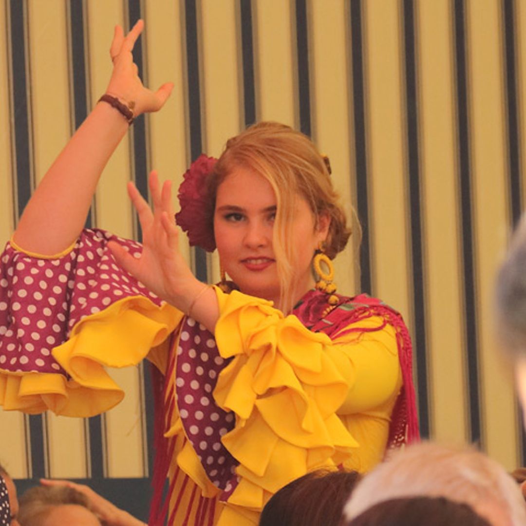 Amalia de Holanda se arranca por sevillanas en la Feria de Abril, ¿cuándo veremos a la princesa Leonor?