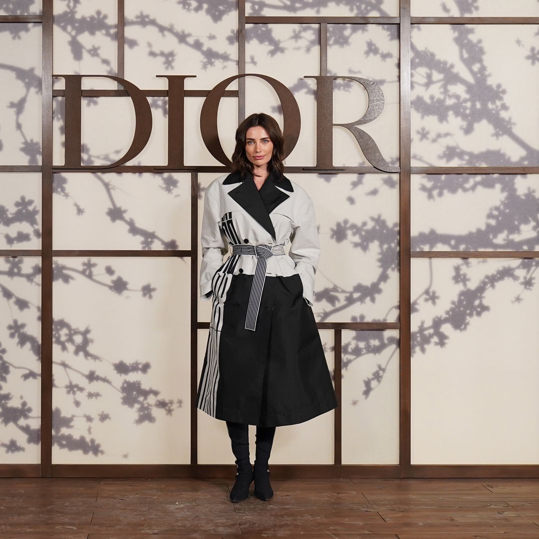 Rebecca Donaldson en el desfile Otoño 2025 de Dior en Kioto, Japón