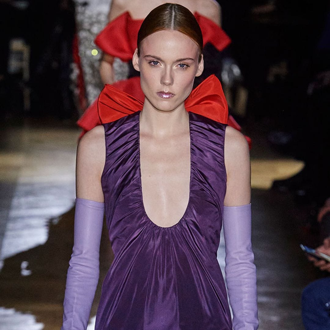 Valentino versiona las tendencias más virales de la temporada con un desfile de ensueño