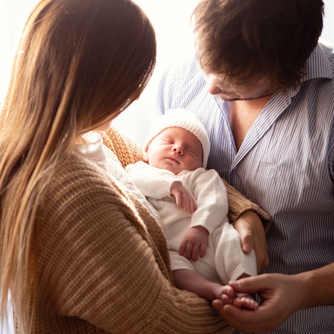 ¿Qué pasará con los bebés nacidos por gestación subrogada tras prohibirse su registro directo en España?