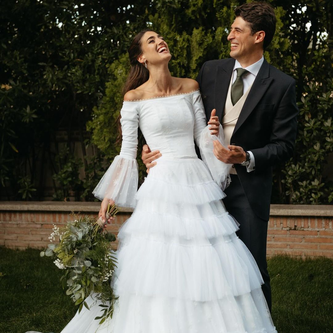 Las novias más virales llevan vestidos de volantes y estos nos han enamorado