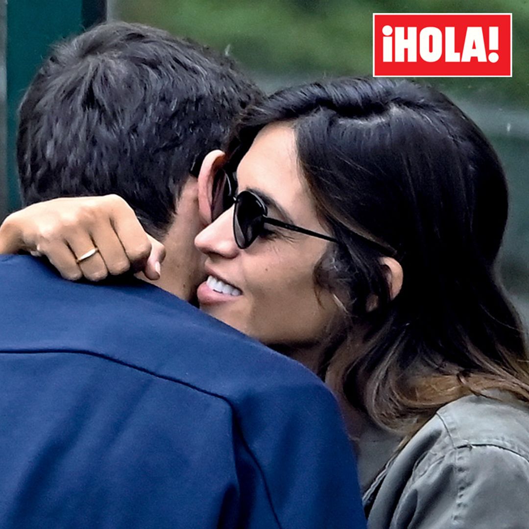En ¡HOLA!: Iker Casillas y Sara Carbonero, el beso con el que comienzan una nueva etapa