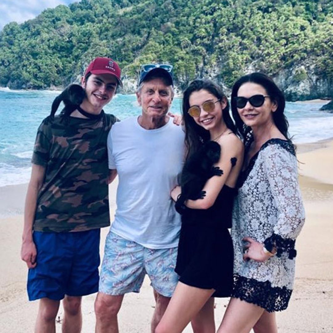¡Vacaciones en el paraíso! Michael Douglas y Catherine Zeta-Jones despiden el año en Honduras