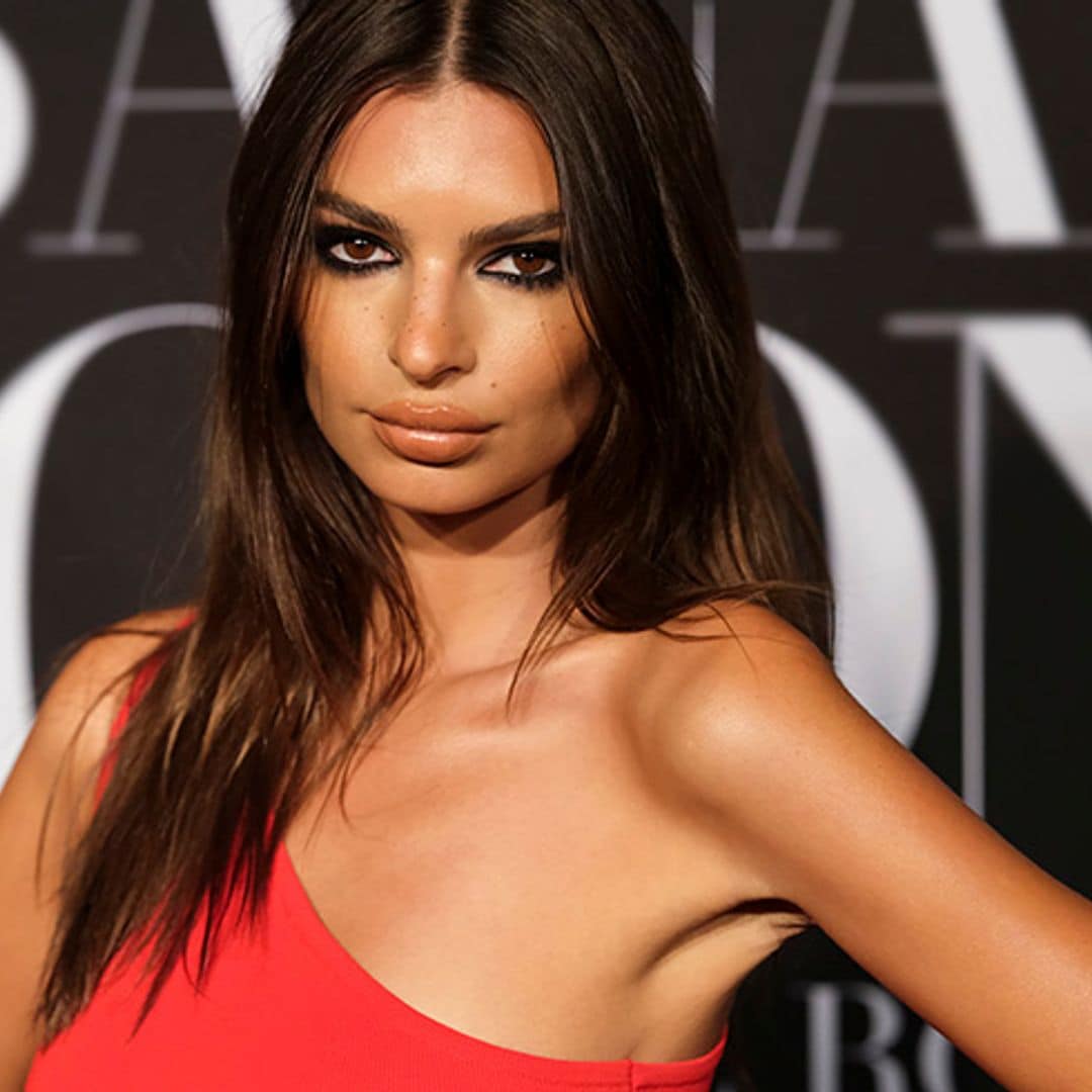 emily ratajkowski sexy