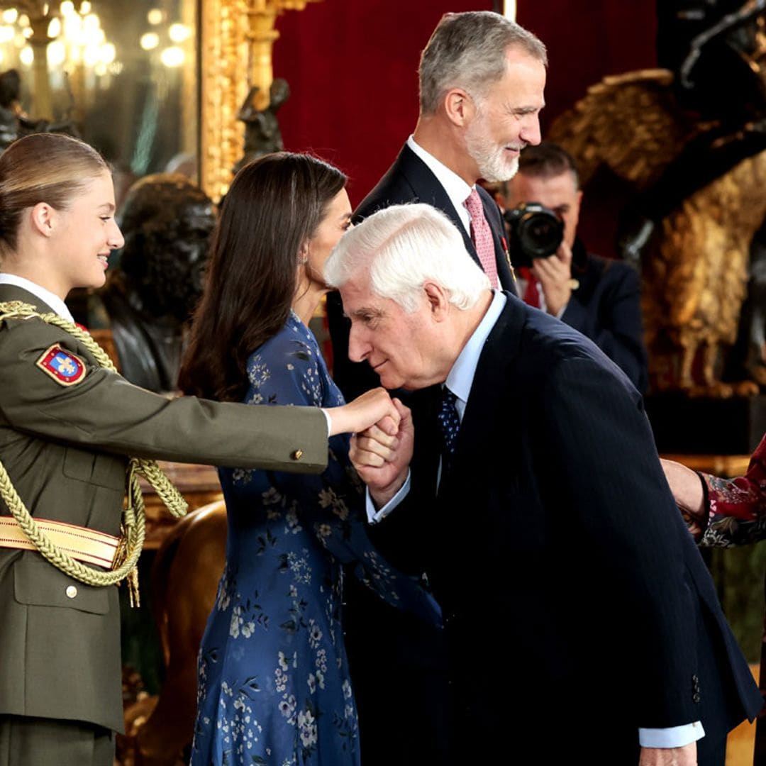 Las mejores imágenes del besamanos y los invitados que han acudido a la recepción en el Salón del Trono