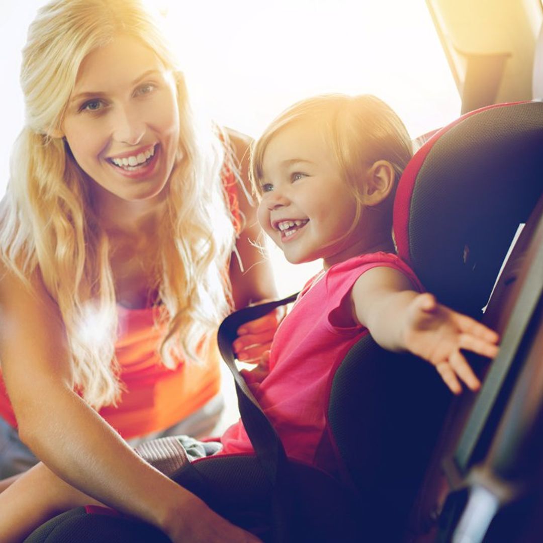 Si tu hijo se marea en el coche, ten en cuenta estos consejos