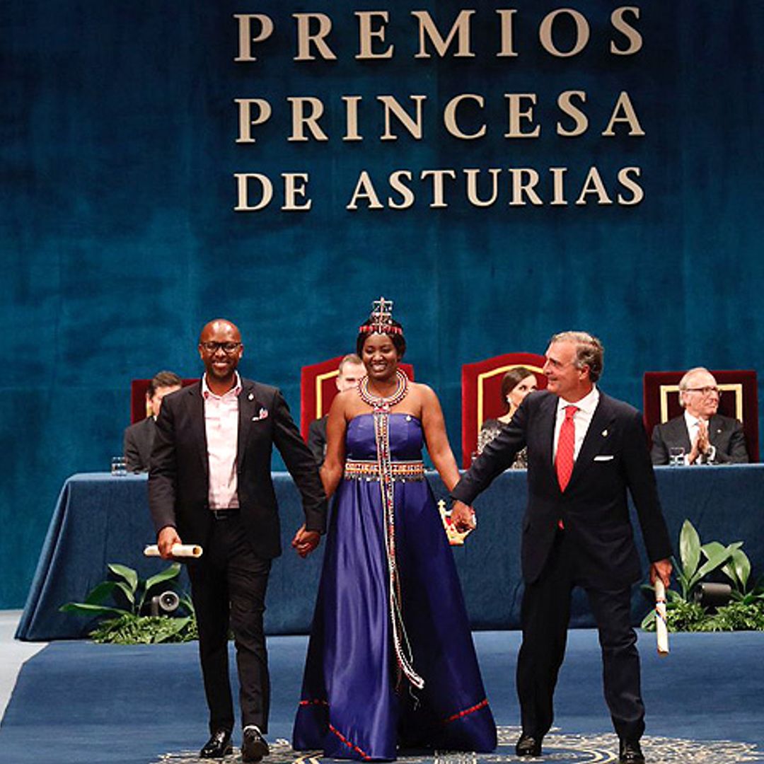 El simpático momento entre el rey Felipe y la activista masái Nice Nailantei