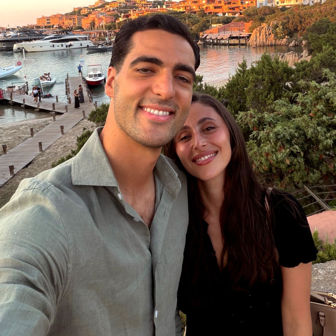 Las vacaciones más dulces y especiales de Mikel Merino, estrella de la Selección, con su mujer y su bebé de apenas 3 meses