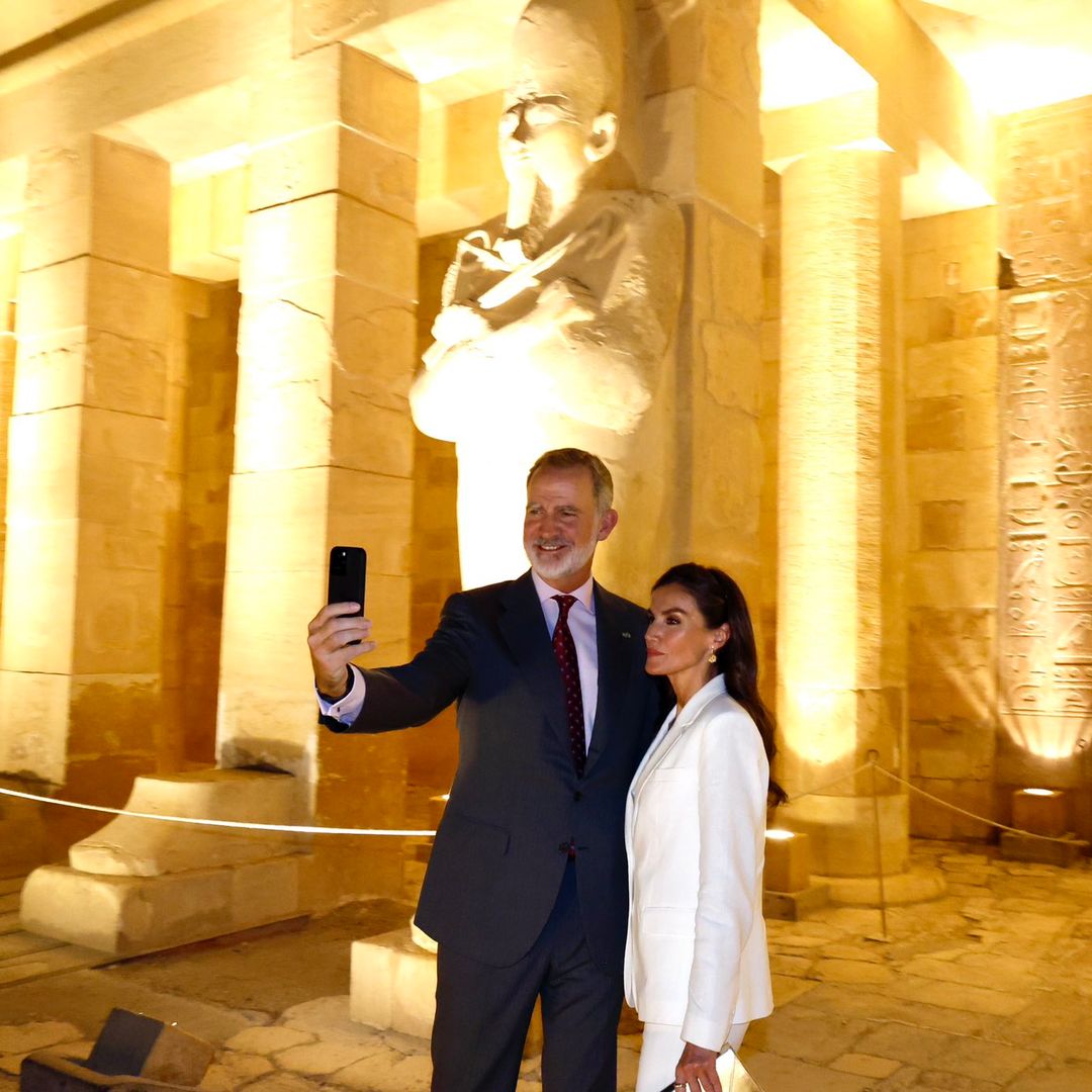 Los reyes Felipe y Letizia, fascinados en el templo de Hatshepsut, dedicado a la mujer que desafió las reglas: "Es espectacular"