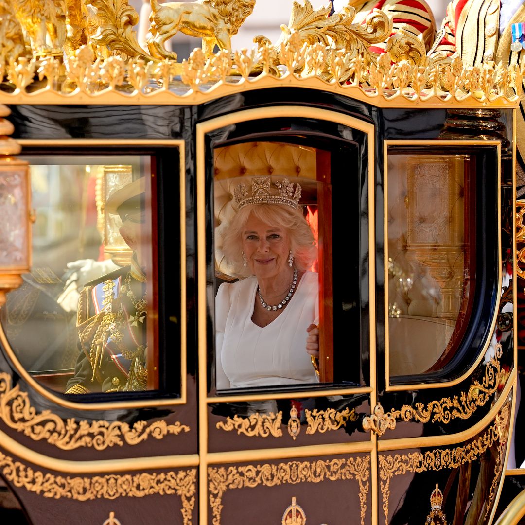 La reina Camilla, la mujer que más ha transformado a la monarquía británica, se 'corona' el día de su cumpleaños