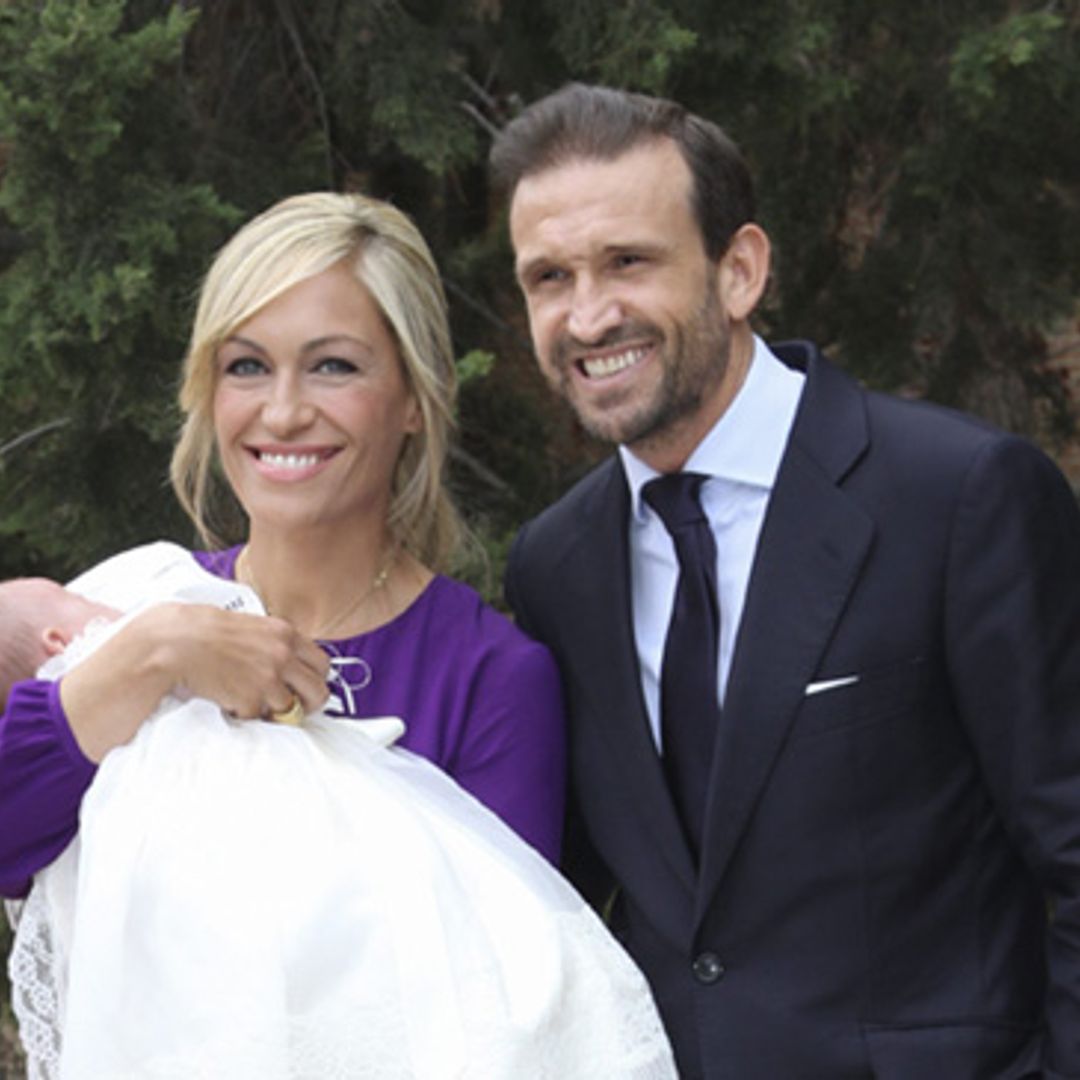 La felicidad de Luján Argüelles en el bautizo de su hija Miranda