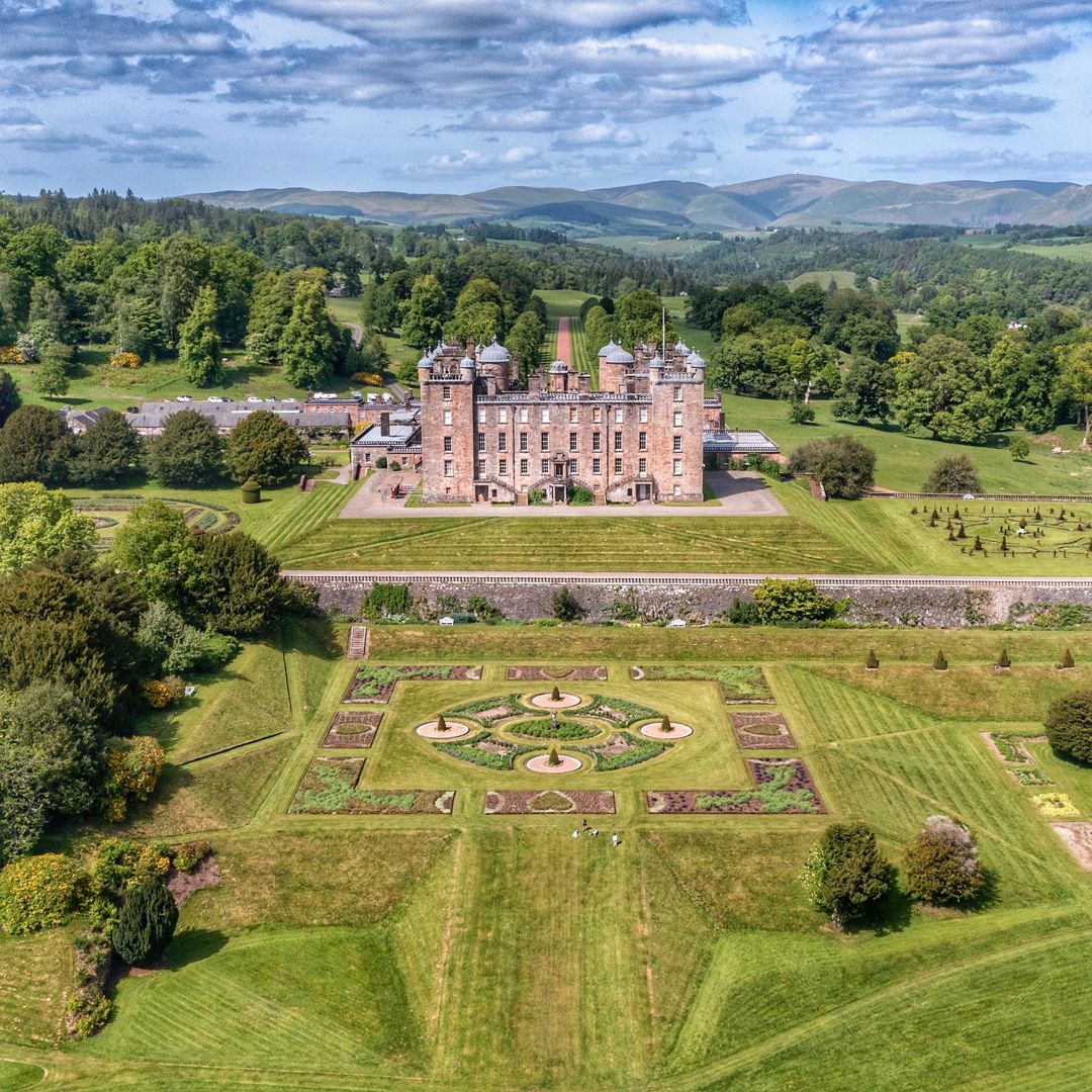 Castillo de Drumlanrig, uno de los escenarios de la serie Outlander en Escocia