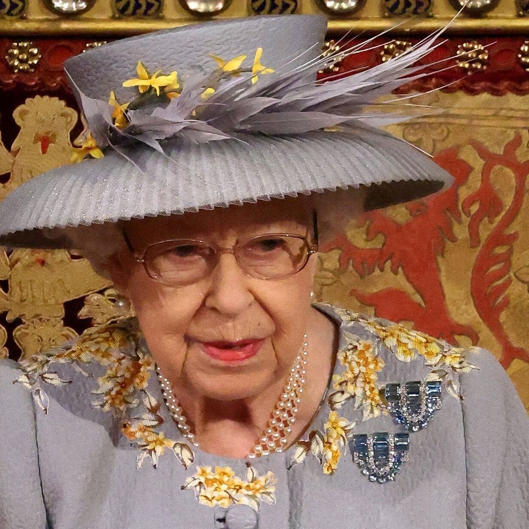 La soledad de la Reina en el trono