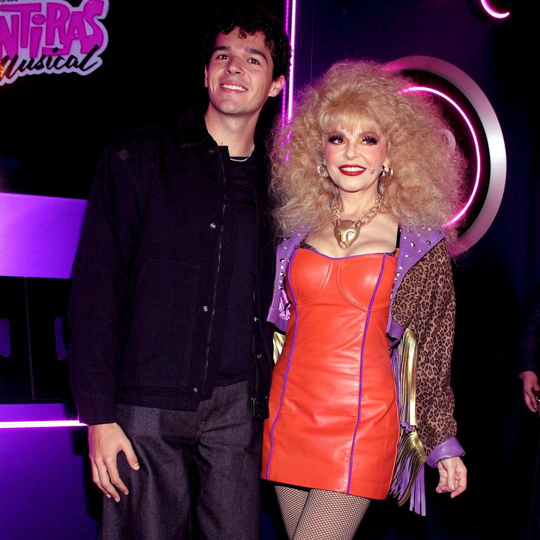 Itatí Cantoral debuta en el musical 'Mentiras' apadrinada por su hijo Eduardo Zucchi