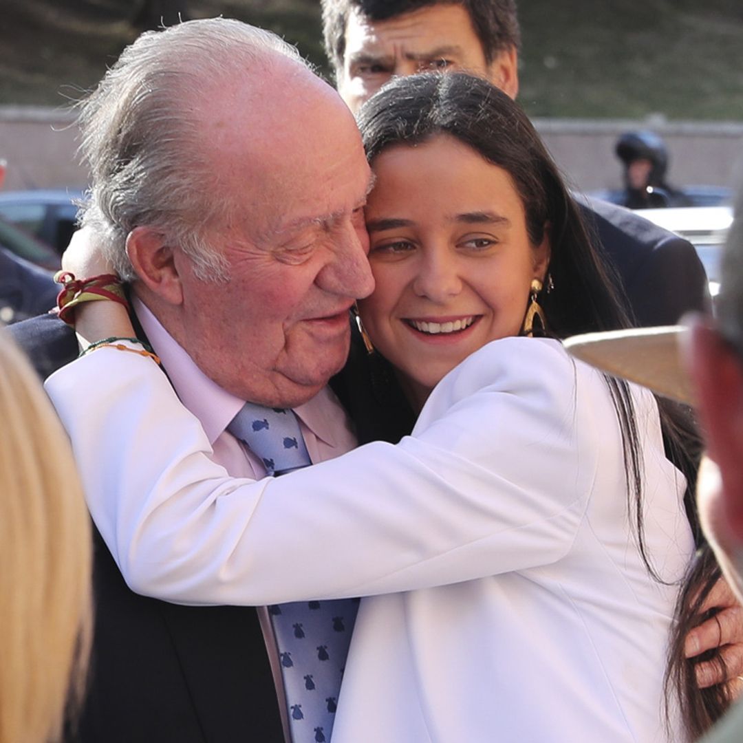 El tierno abrazo de Victoria Federica a don Juan Carlos en Las Ventas