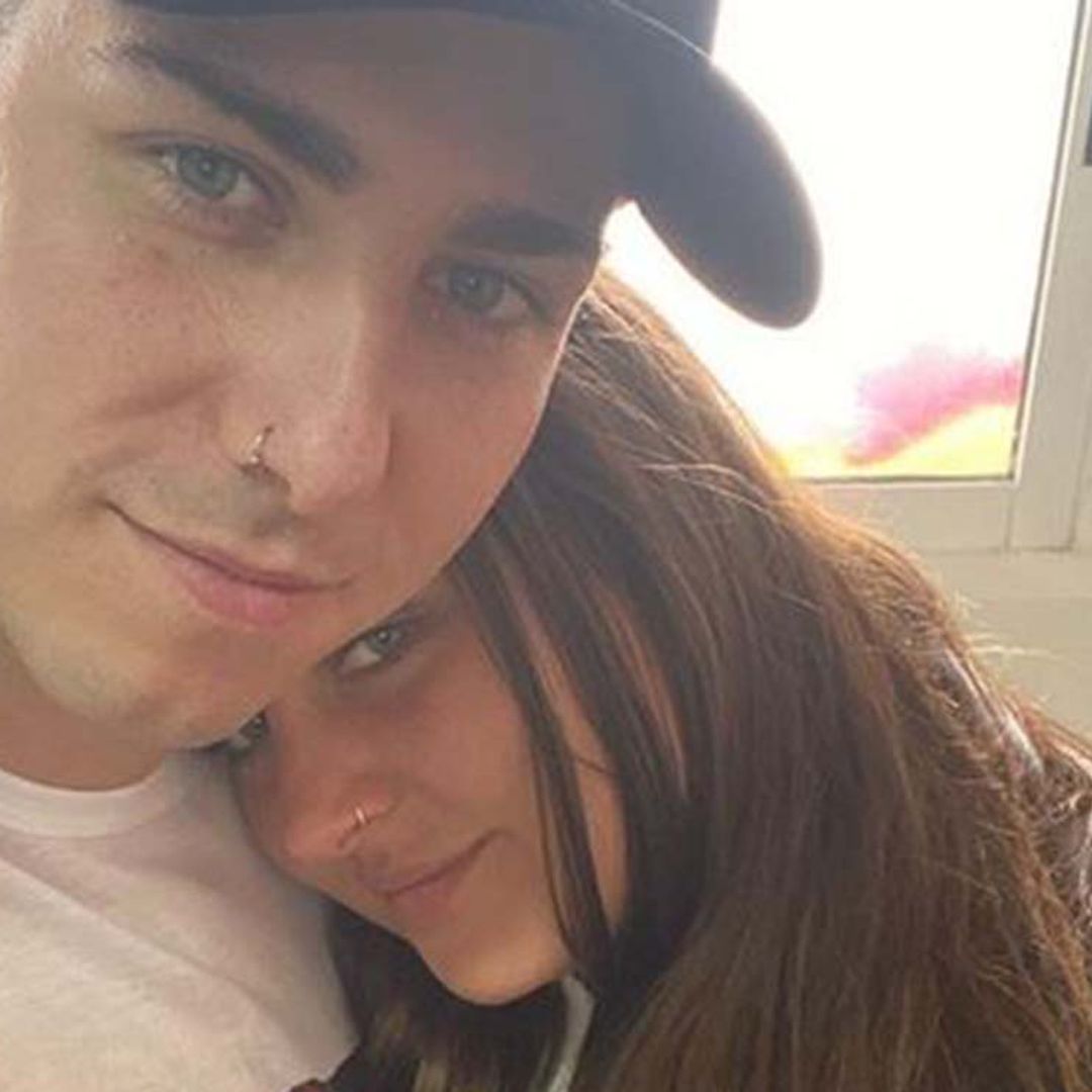 El novio de Rocío Flores, Manuel Bedmar, se vuelca en apoyarla: 'Eres mi alma gemela'