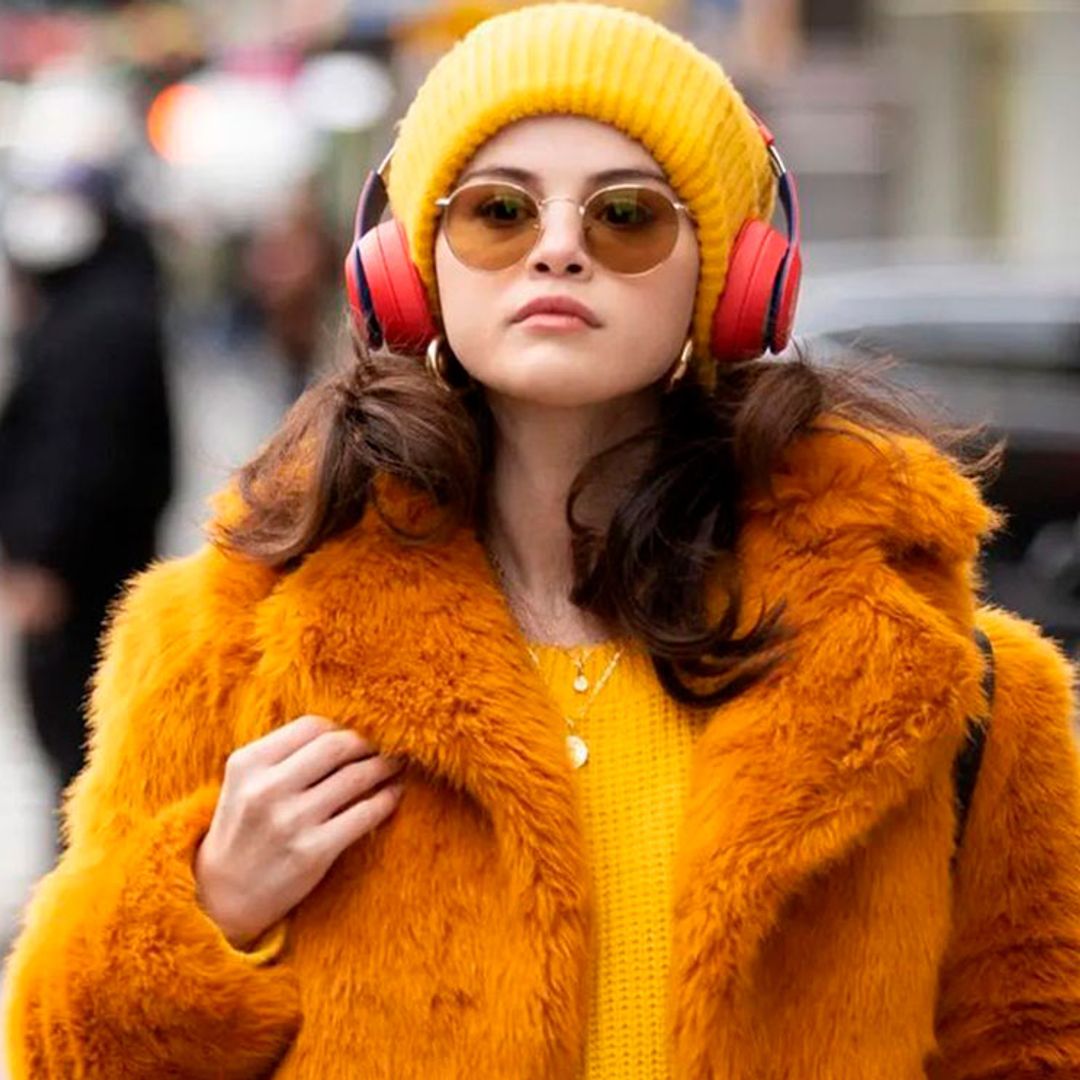Localizamos en Zara los looks que Selena Gomez llevaría en 'Solo asesinatos en el edificio'