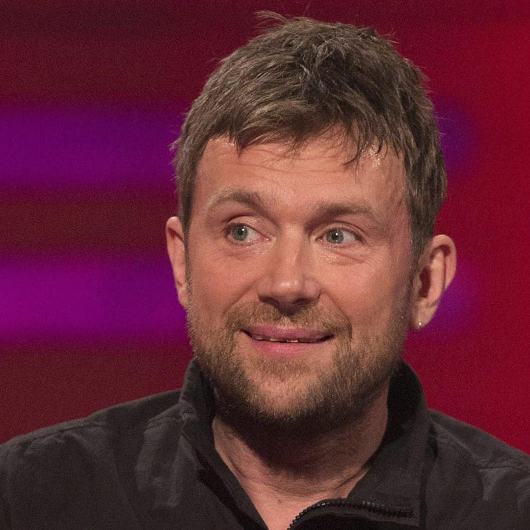 ¡Nunca es tarde! Damon Albarn, cantante de Blur, se saca el carnet de conducir a los 53 años