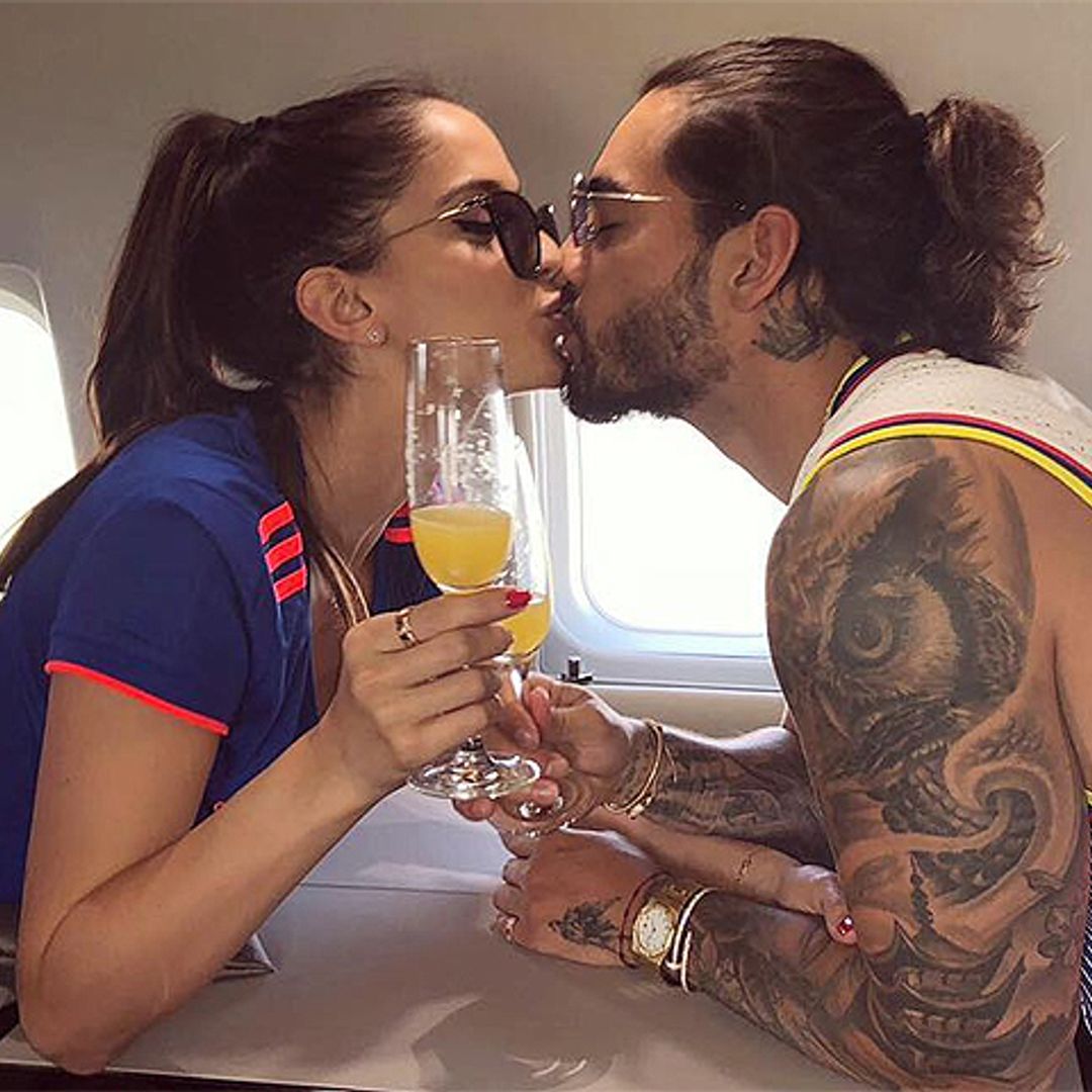 ¡Con acento español! Maluma y Natalia Barulich celebran su primer año de amor