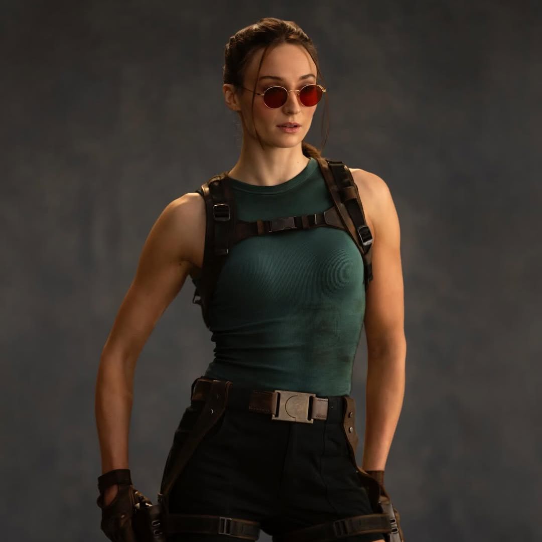 Caos en el rodaje de 'Lara Croft': Sophie Turner se lesiona la espalda y el rodaje se detiene