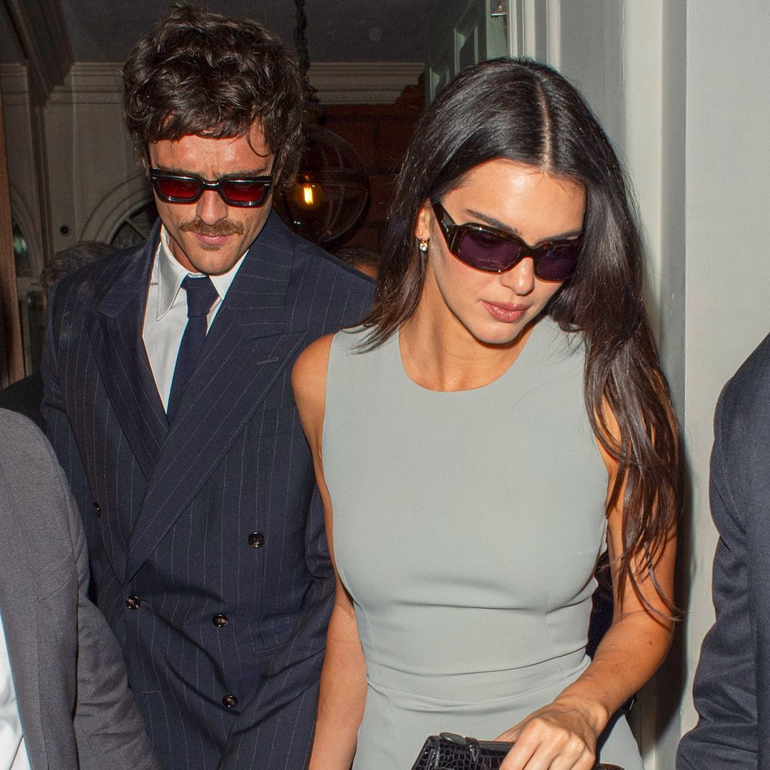 Kendall Jenner y Jacob Elordi, el 'déjà vu' de estilo en pareja por las calles de Londres que nos recuerda a Kate Moss y Johnny Depp en los 90