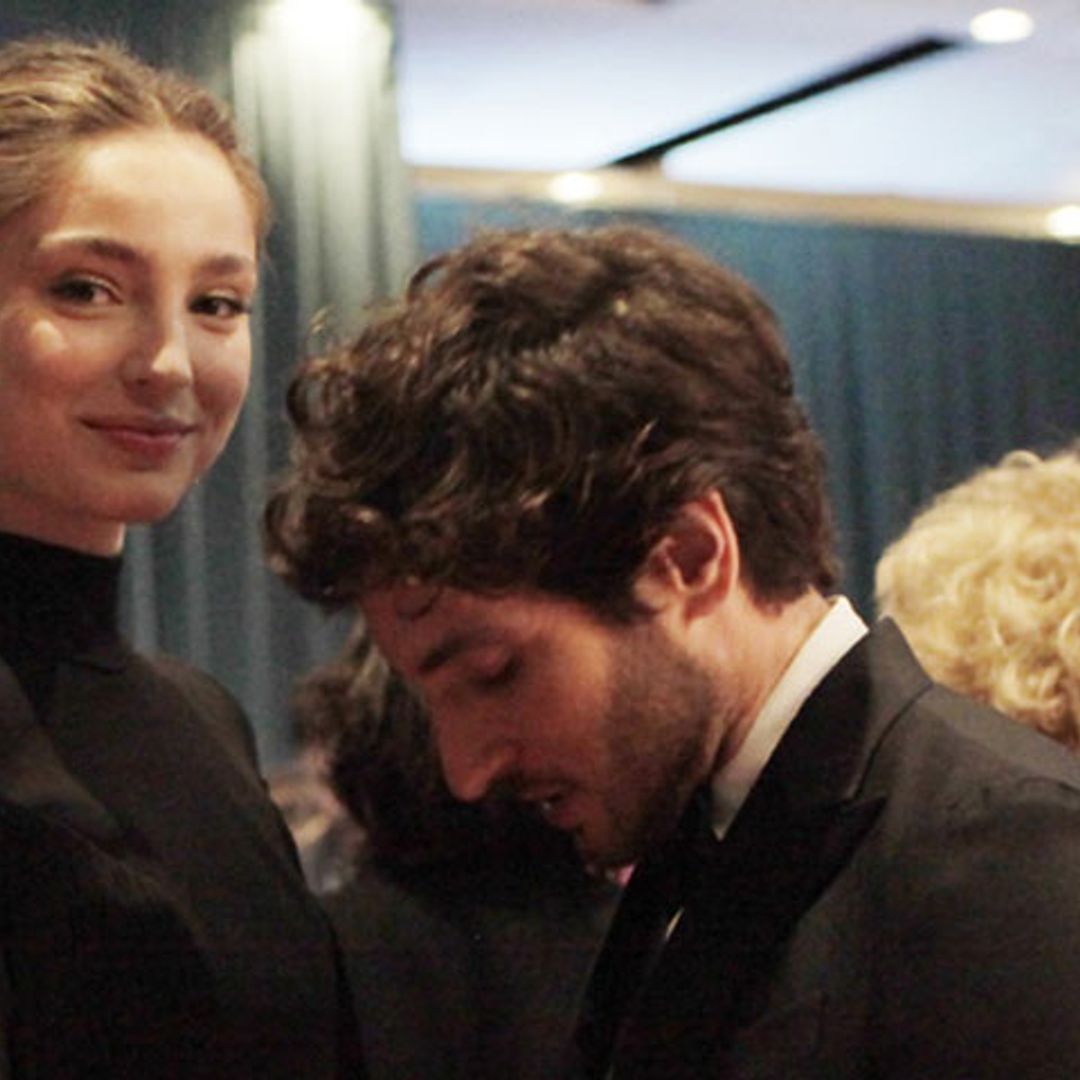 De Quim Gutiérrez y Paula Willems a Belén Rueda y Francis... las parejas que se descubrieron en el backstage