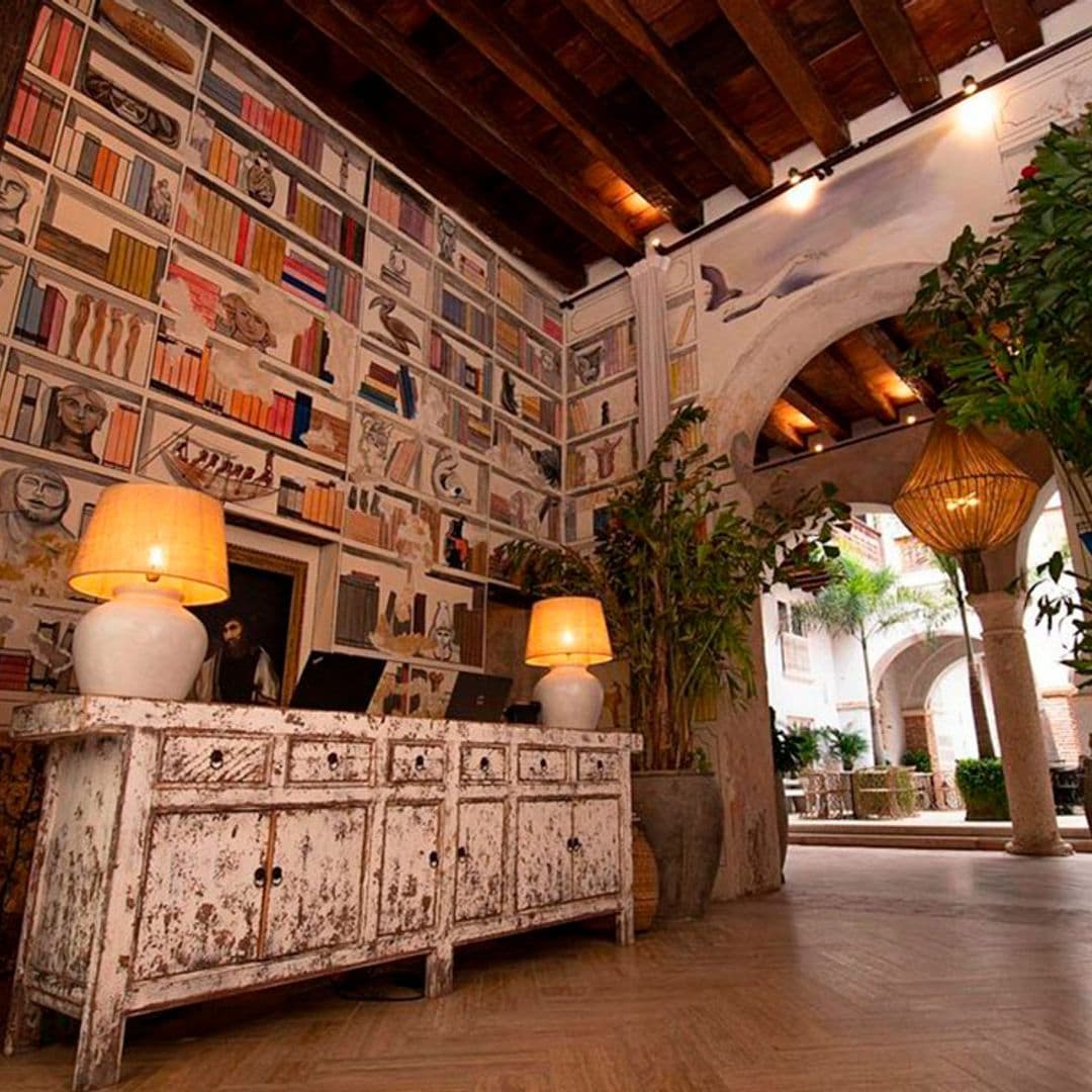 El hotel de Cartagena de Indias donde se ha alojado la reina Letizia desprende puro encanto colonial
