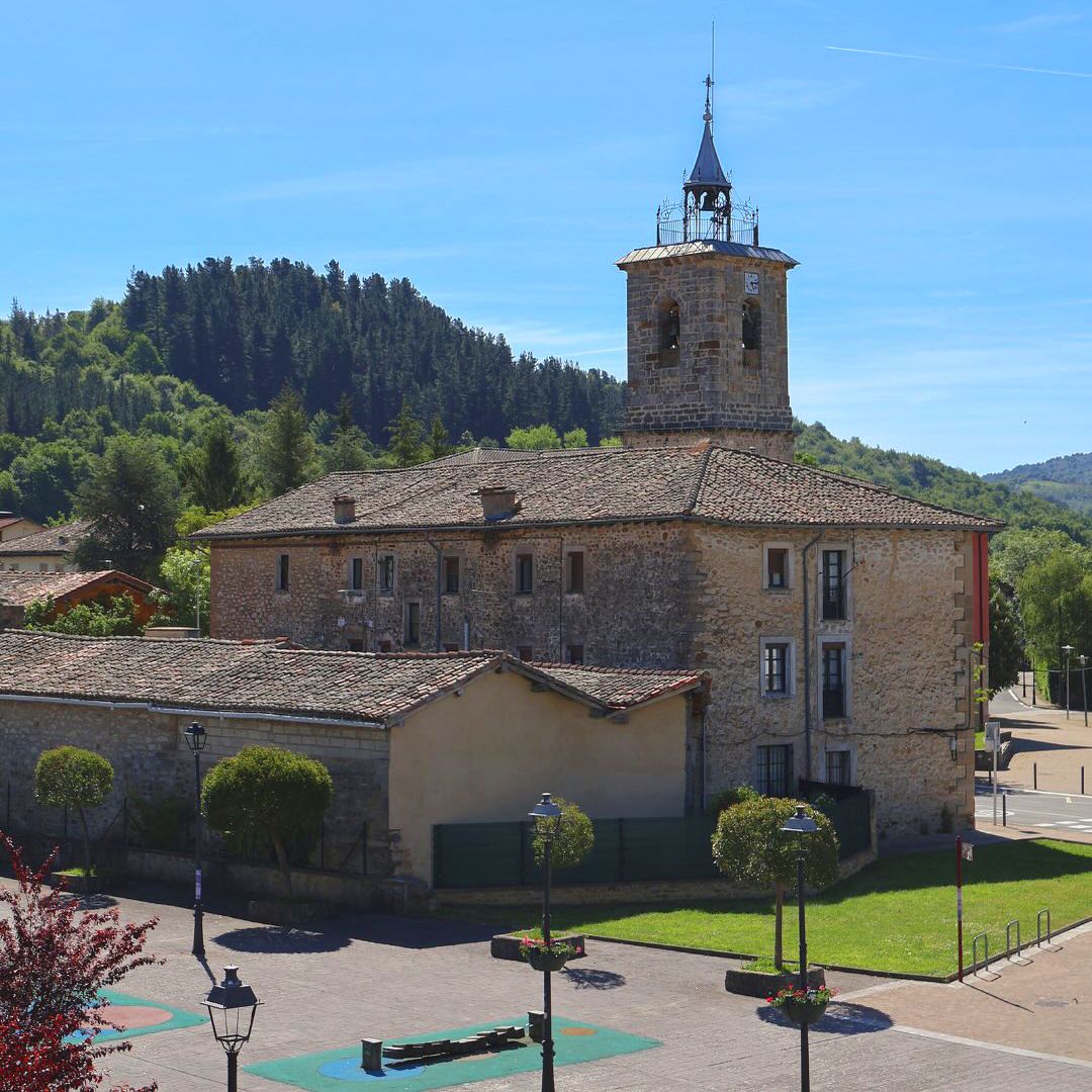 Iglesia de San Miguel Arcángel, Murgia, Álava