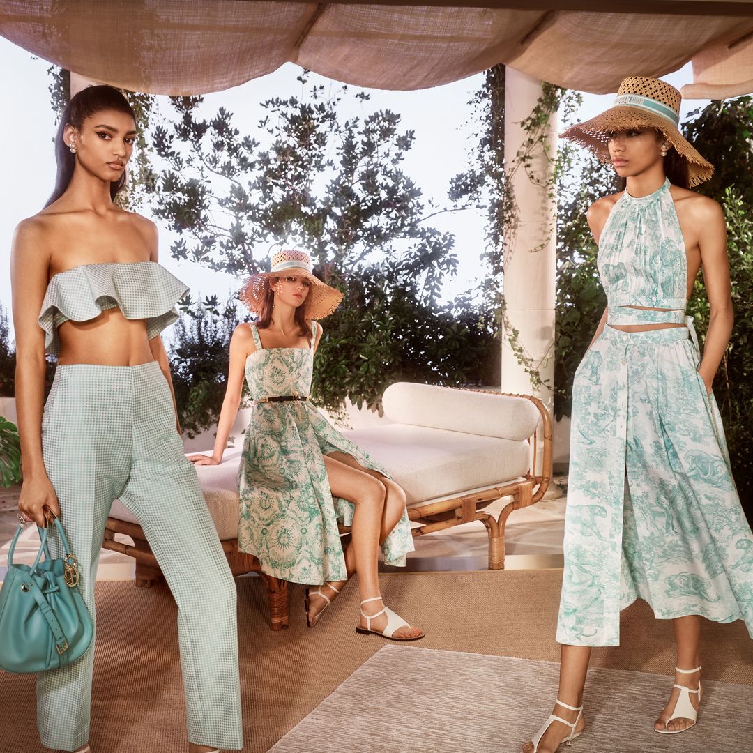 Te descubrimos los vestidos estampados con sello parisino más bonitos del verano