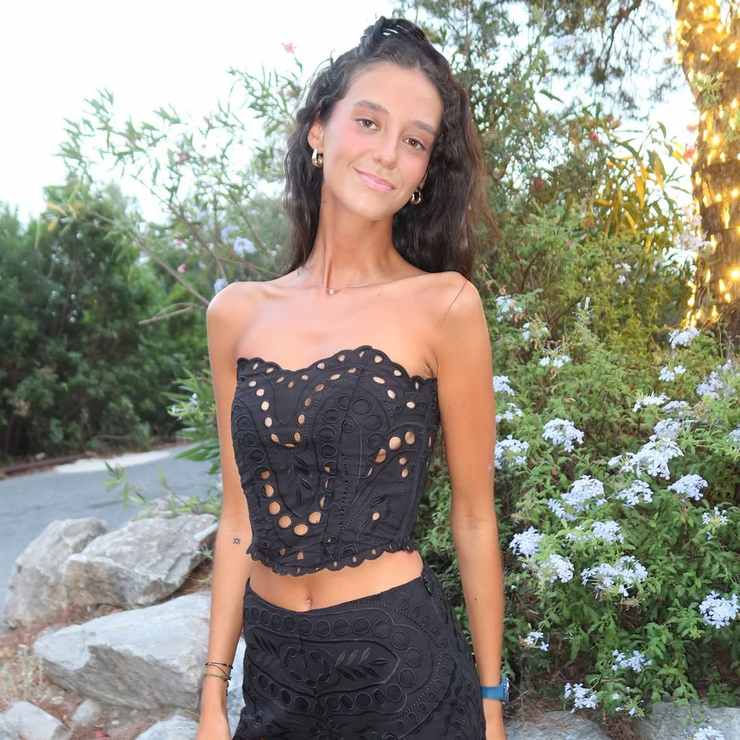 Victoria Federica enseña por fin el misterioso look calado que conecta con Tamara Falcó: "Larga vida al verano" 