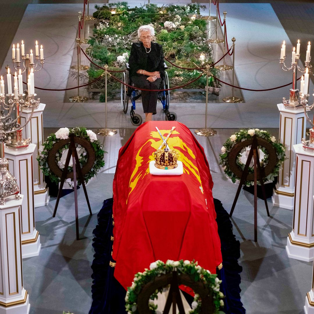 Astrid de Noruega protagoniza la imagen más triste de la despedida de Harald: el último adiós a su hermano y último miembro vivo de la familia en la que nació