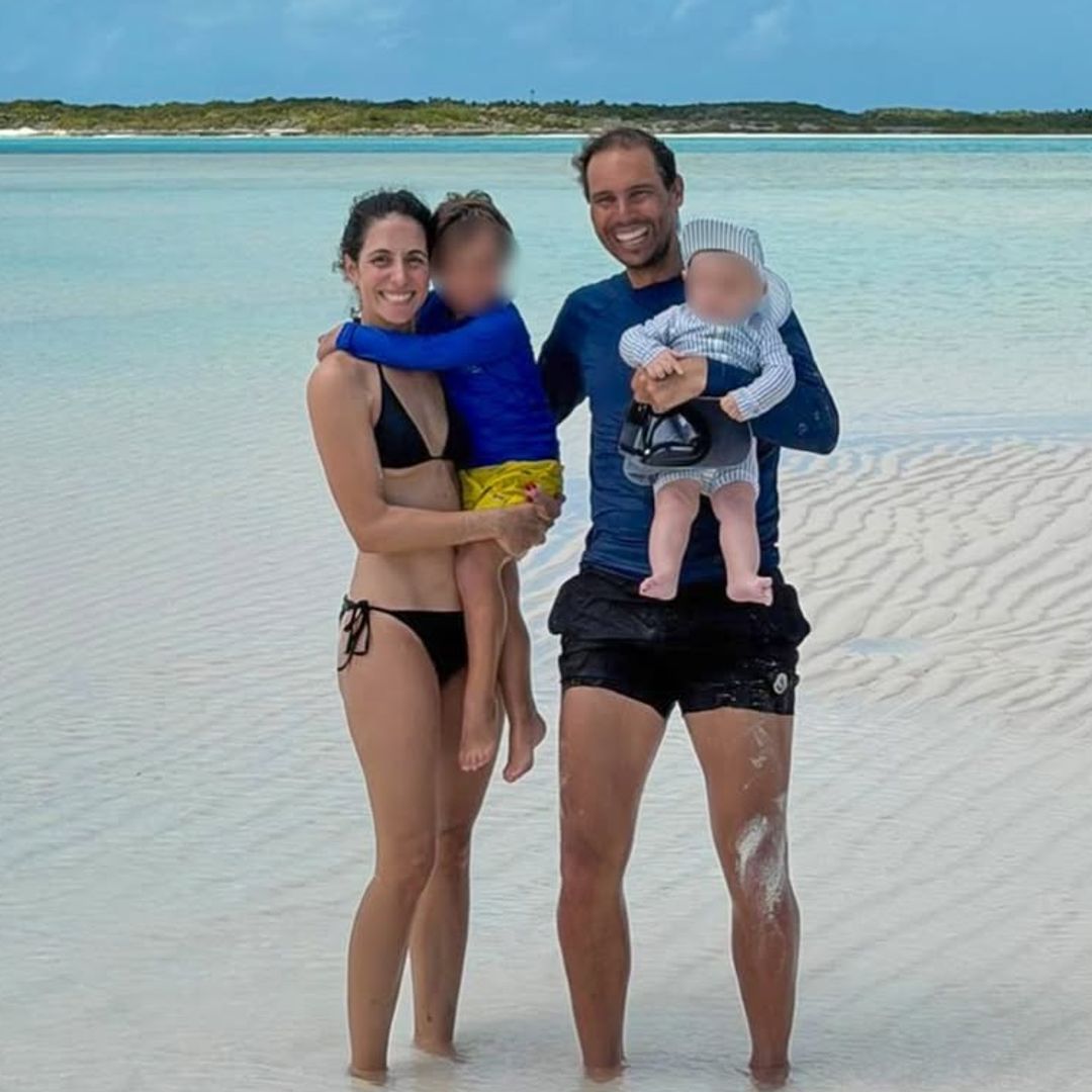 Rafa Nadal y Mery Perelló con sus dos hijos en Exumas