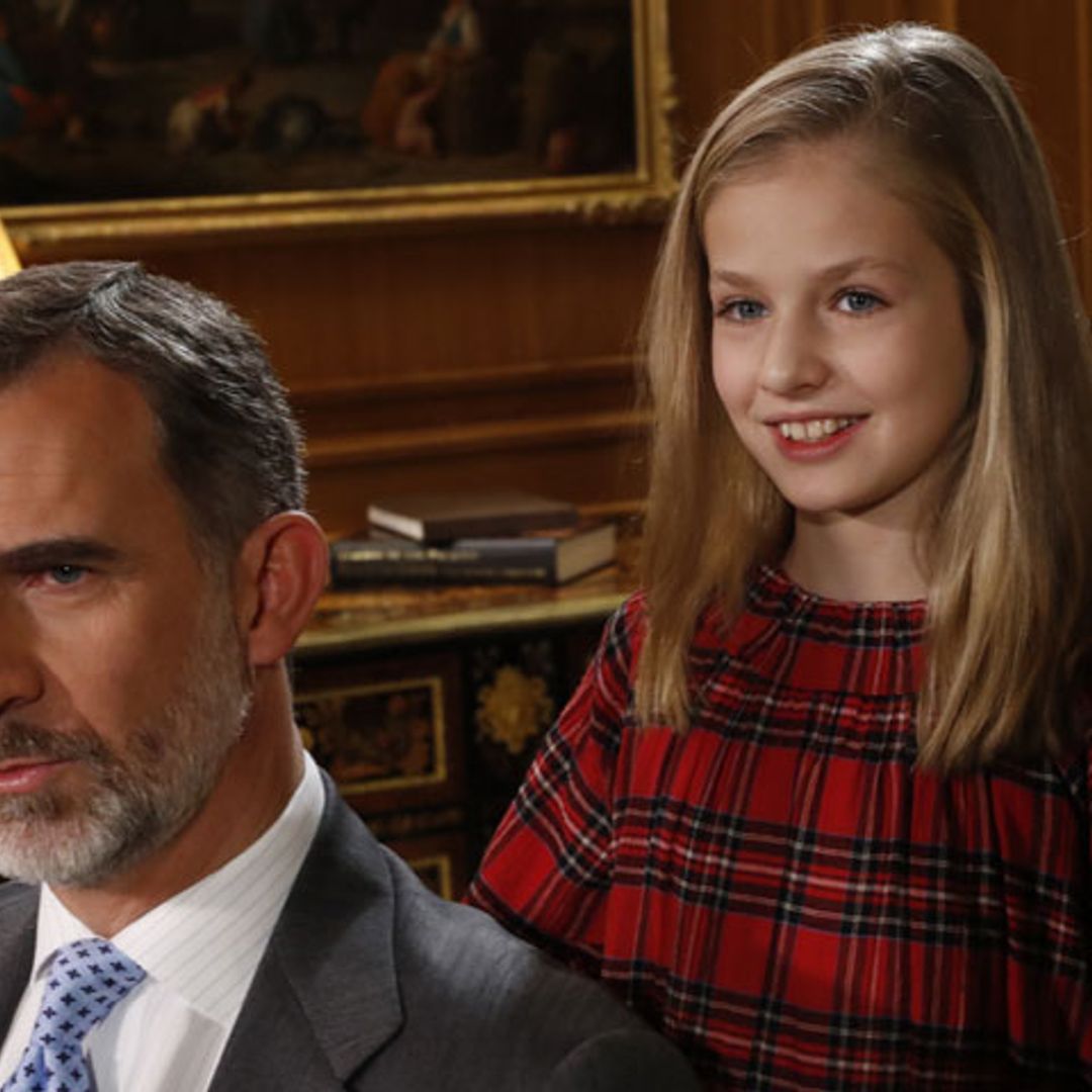 Felipe VI impone el Toisón de Oro a la princesa Leonor