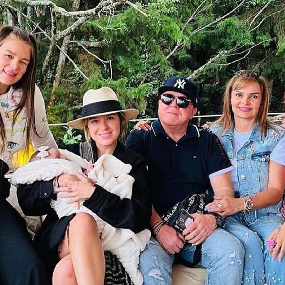 Karol G, el mejor apoyo de su hermana mayor en uno de los momentos más delicados de su vida