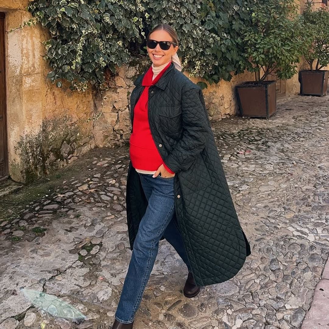 Lucía Bárcena, embarazada de su tercera niña, estrena en Segovia el look tendencia perfecto para una escapada a la montaña