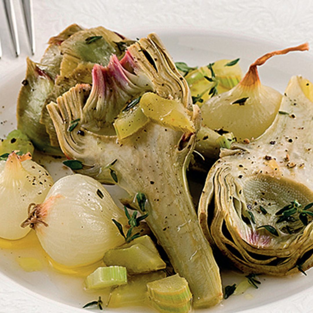 Alcachofas de Tudela con apio y cebollitas francesas