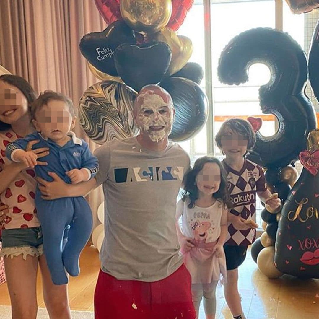 ¡Con mucho amor y 'tartazo' incluido! Andrés Iniesta cumple 36 años en familia