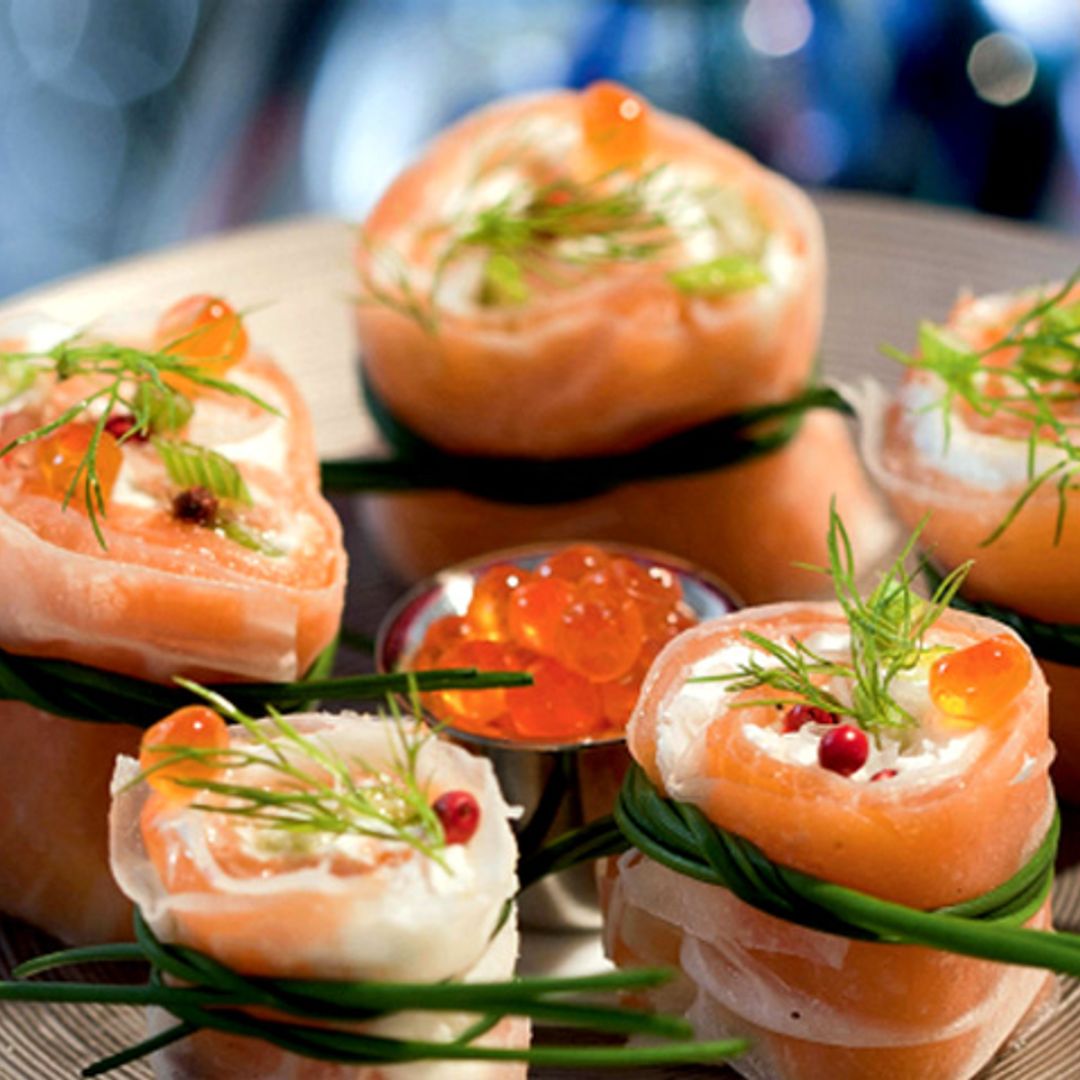 'Sushis' de salmón con queso cremoso