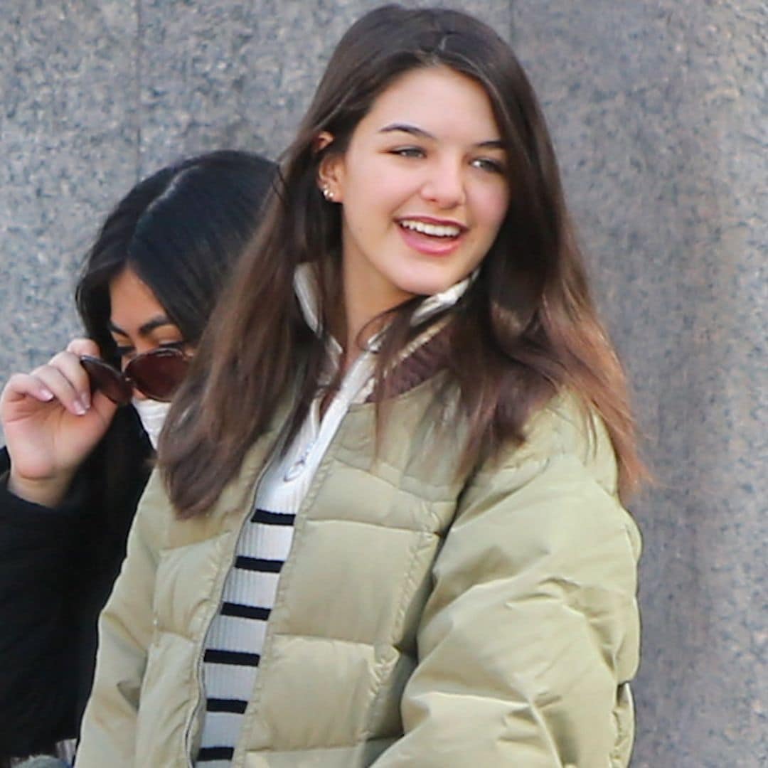 Así ha cambiado Suri, la hija de Tom Cruise y Katie Holmes de 17 años que sigue los pasos de sus padres