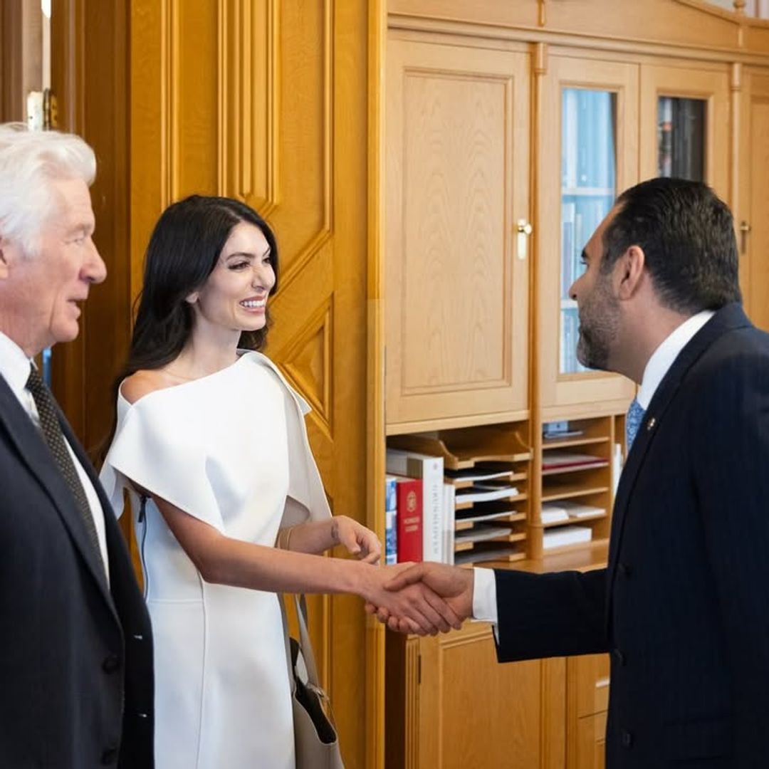 Noor Pahlavi, heredera de una dinastía en el exilio, une fuerzas con Richard Gere en Oslo: "Luchamos por la libertad"
