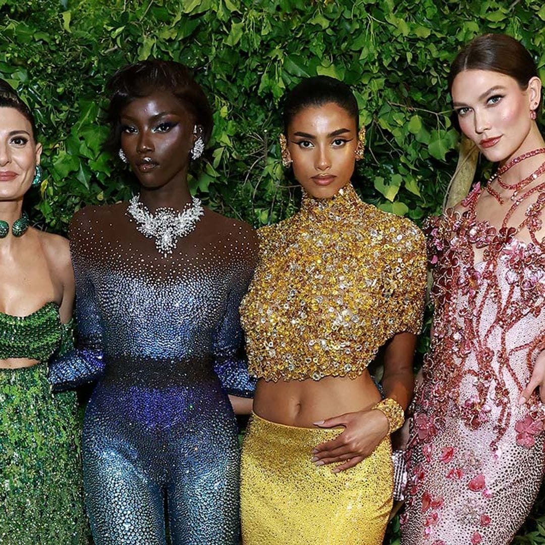 El hito histórico más brillante de la MET Gala: vestidos de Alta Costura creados con miles de cristales