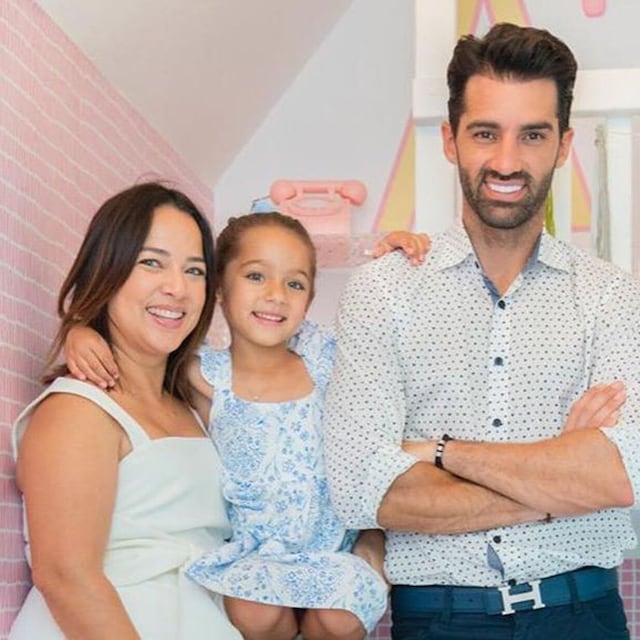 adamari l pez toni costa y ala a