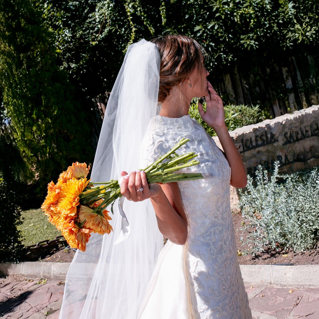 Estos ramos de novia naranjas son los más bonitos que has visto hasta la fecha