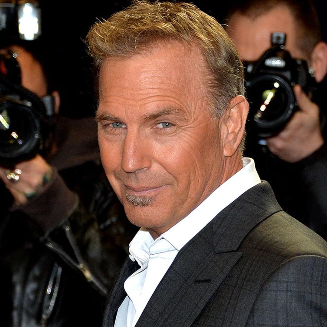 Kevin Costner, fotografiado en actitud cariñosa con la cantante Jewel tras su complicado divorcio