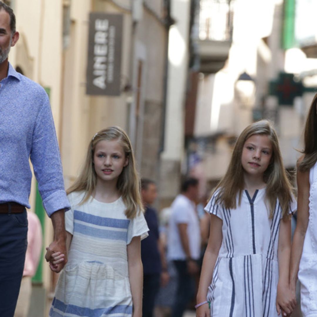 Comienzan las vacaciones reales: don Felipe, doña Letizia y sus hijas ya están en Palma de Mallorca