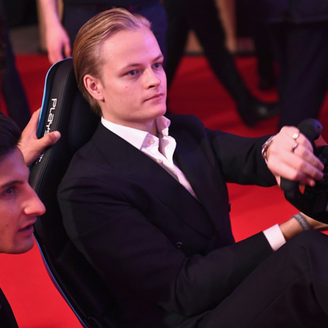 Marius Borg, hijo de Mette Marit de Noruega, vende su moto porque ¡no tiene carné!
