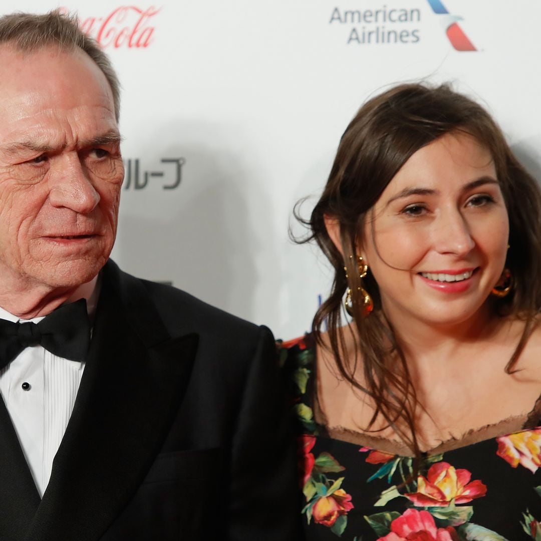 Comunicado urgente: la familia de la hija de Tommy Lee Jones habla por primera vez tras su trágica muerte a los 34 años