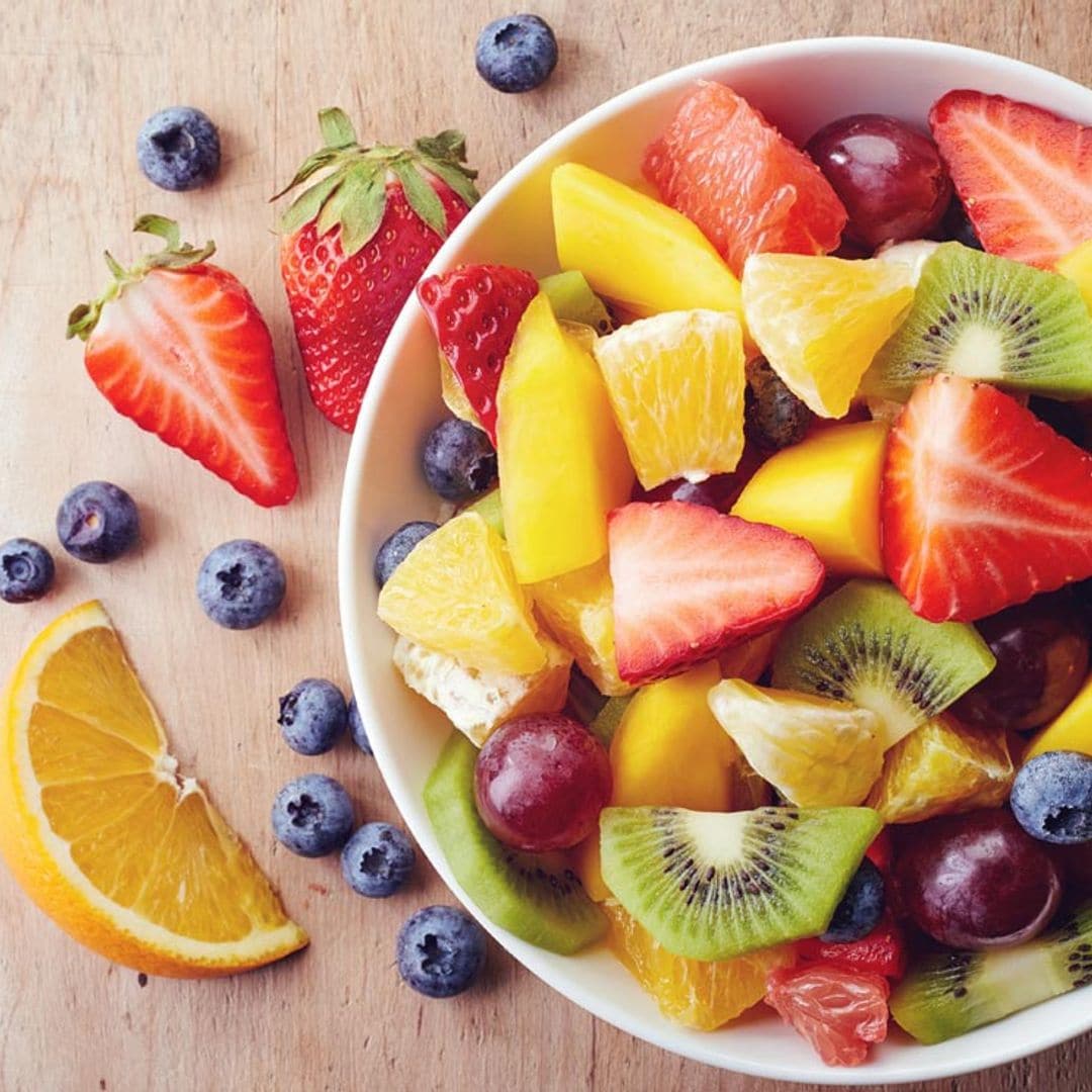 ¿Sabes cuáles son las frutas que tienen más (y menos) calorías?