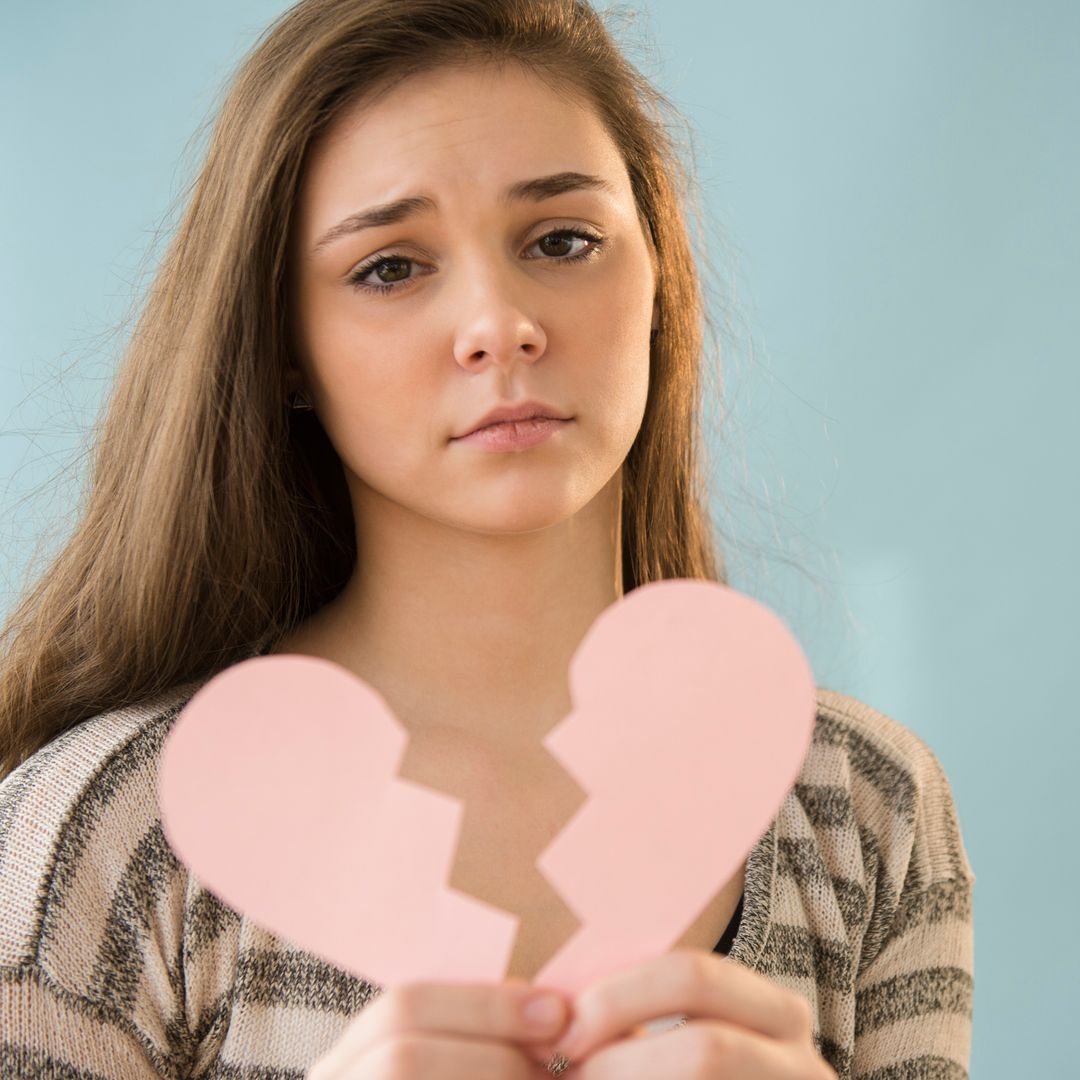 'Best friend breakup' o cuando perder a tu mejor amiga duele más que una ruptura amorosa en la adolescencia: "Lo primero es validar su dolor"