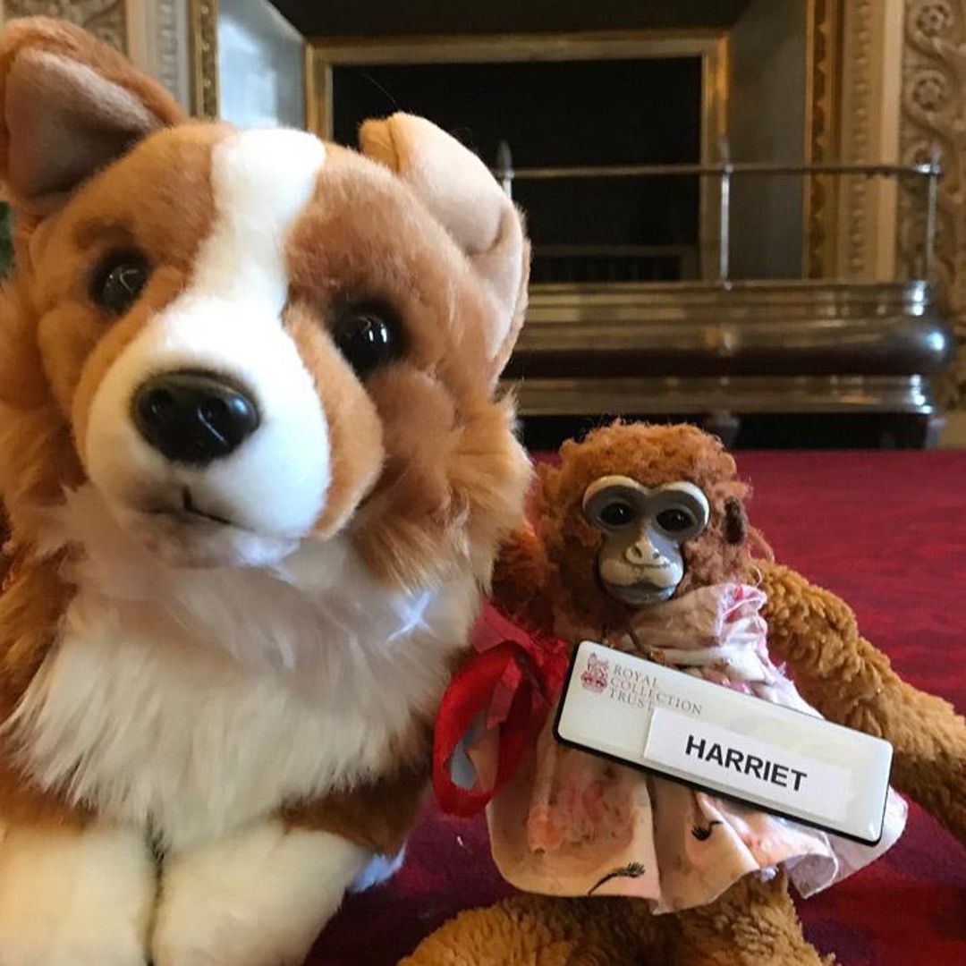 El Palacio de Buckingham devuelve juguete perdido a una niña que había pedido ayuda a la Reina Isabel